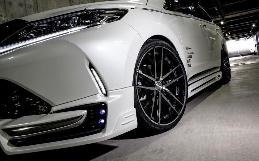 Детали экстерьера Toyota Harrier by Rowen 2017 года  (фото 10 из 21)